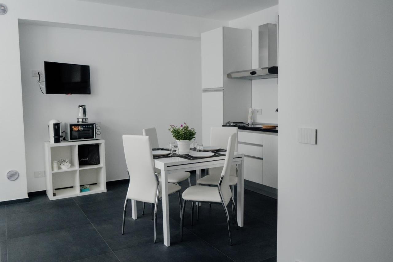 Domus Residence - Orazio - Bari Extérieur photo